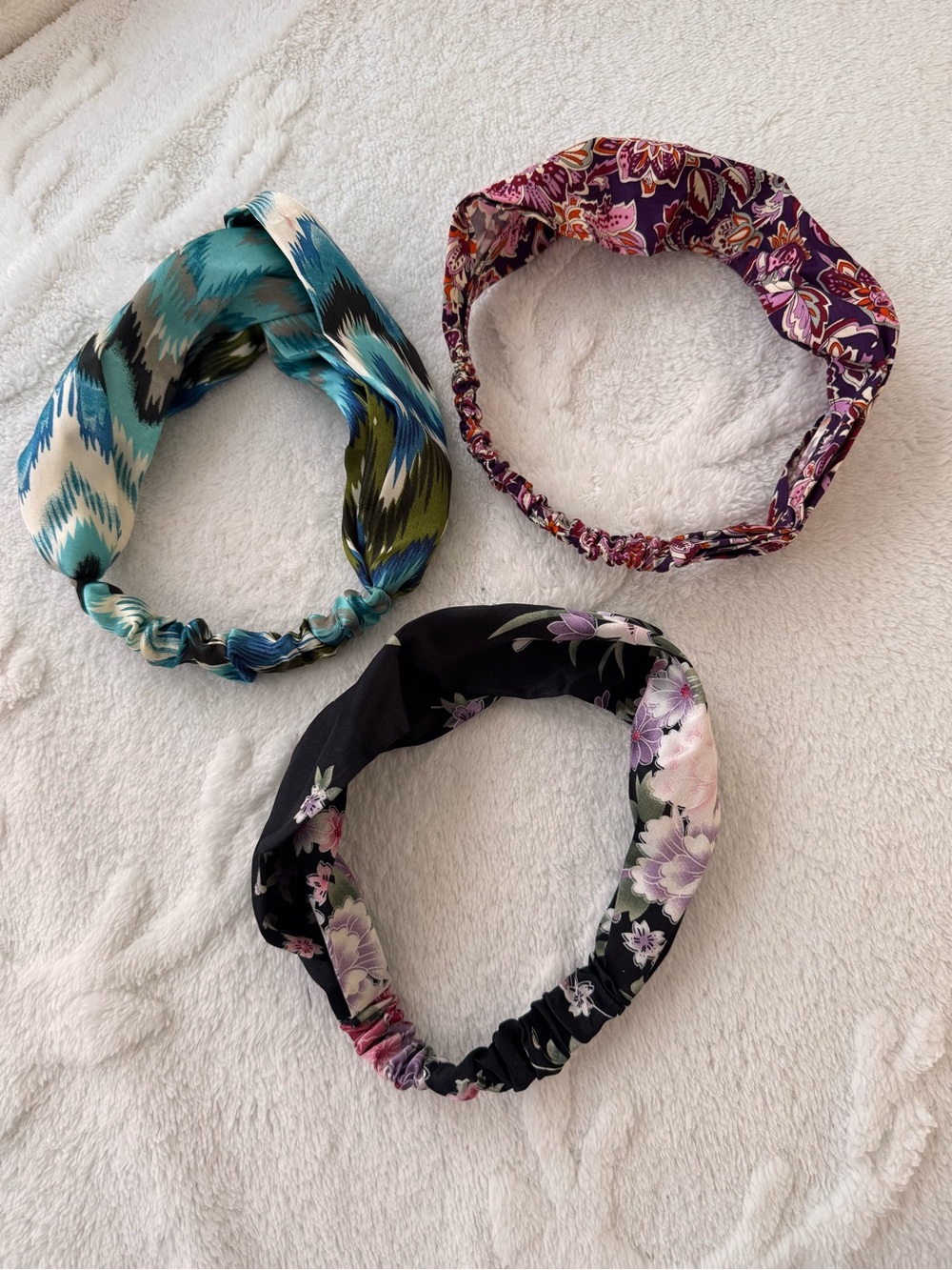 Forever 21 Trio of Patterned Elastic Headbands in Teal, Purple & Black Floral